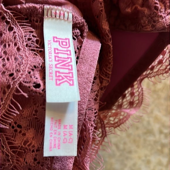 Pink Victoria’s secret Bra Size Medium - Picture 3 of 3